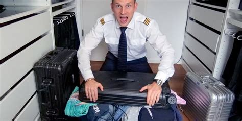 luggage that pilots use